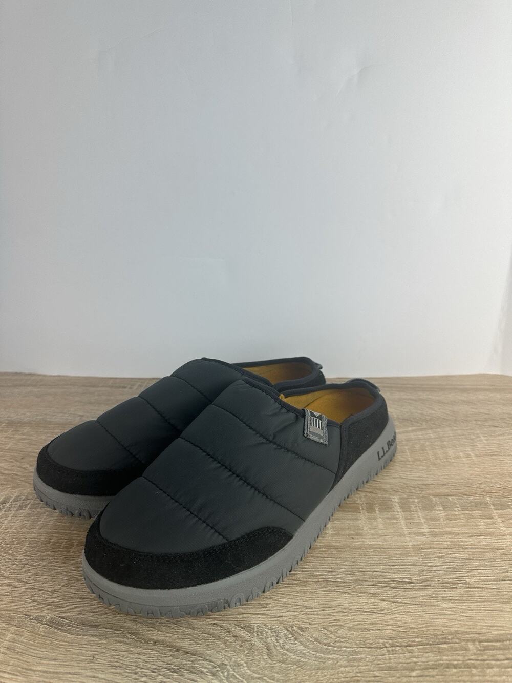 L.L.Bean Women’s Mountain Slippers Black Size 9 Medium Indoor Outdoor EUC